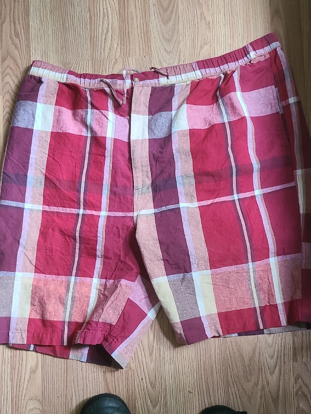 Men's Red Plaid Casual Shorts